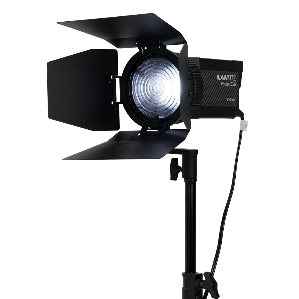 NANLITE Forza 150B Bi-Color Studioscheinwerfer