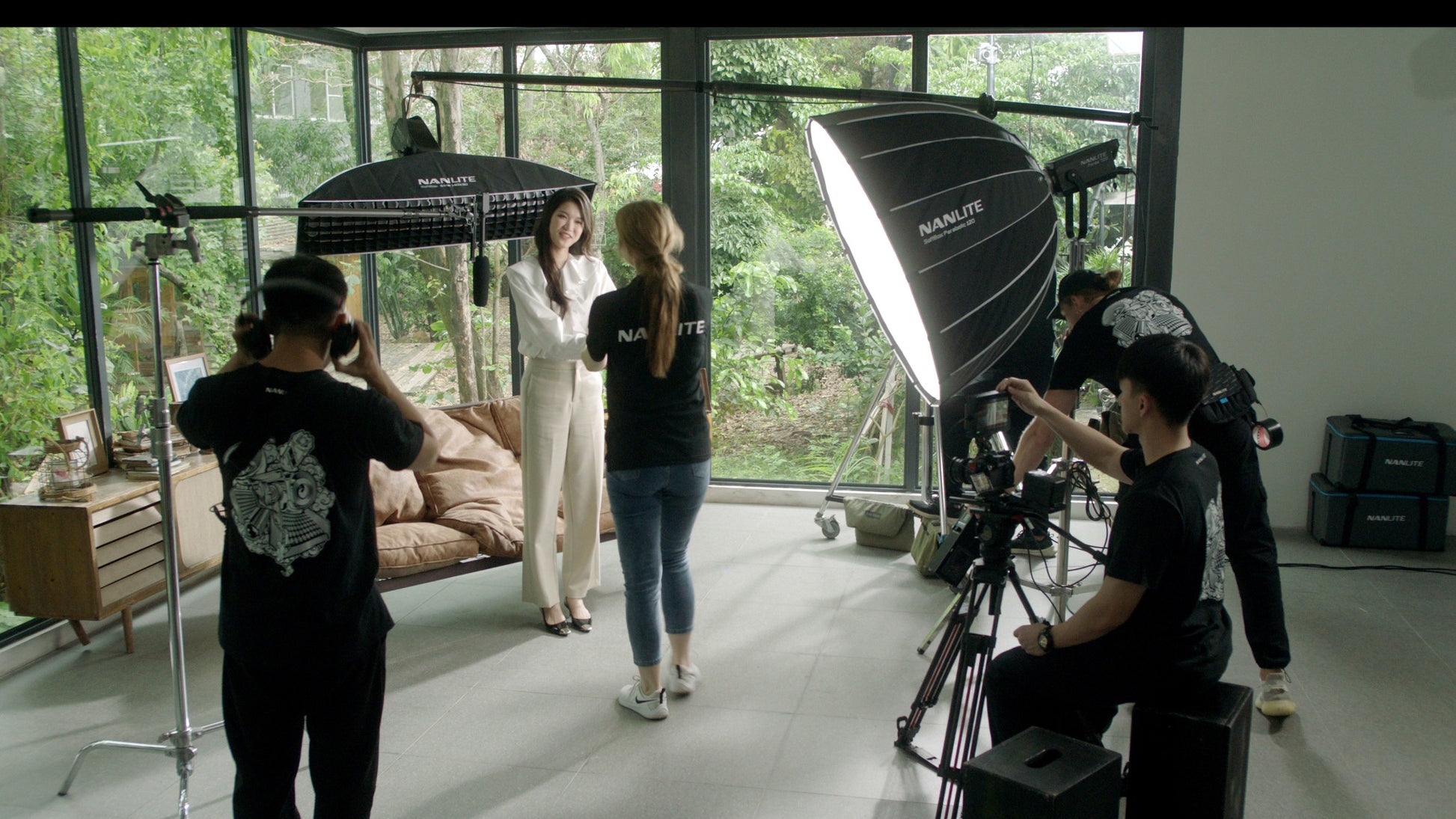 NANLITE Forza 720B Bi-Color LED-Reportage- und Studio-Scheinwerfer