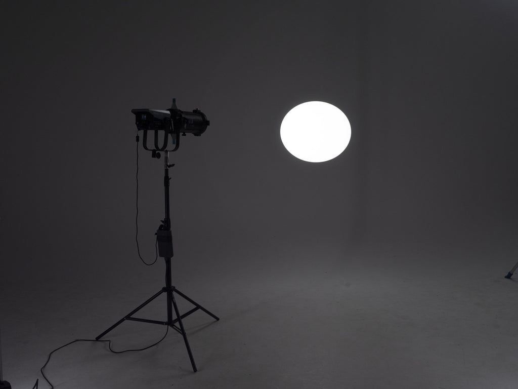 NANLITE FC-300B Bi-Color Reportage- und Studio-Scheinwerfer