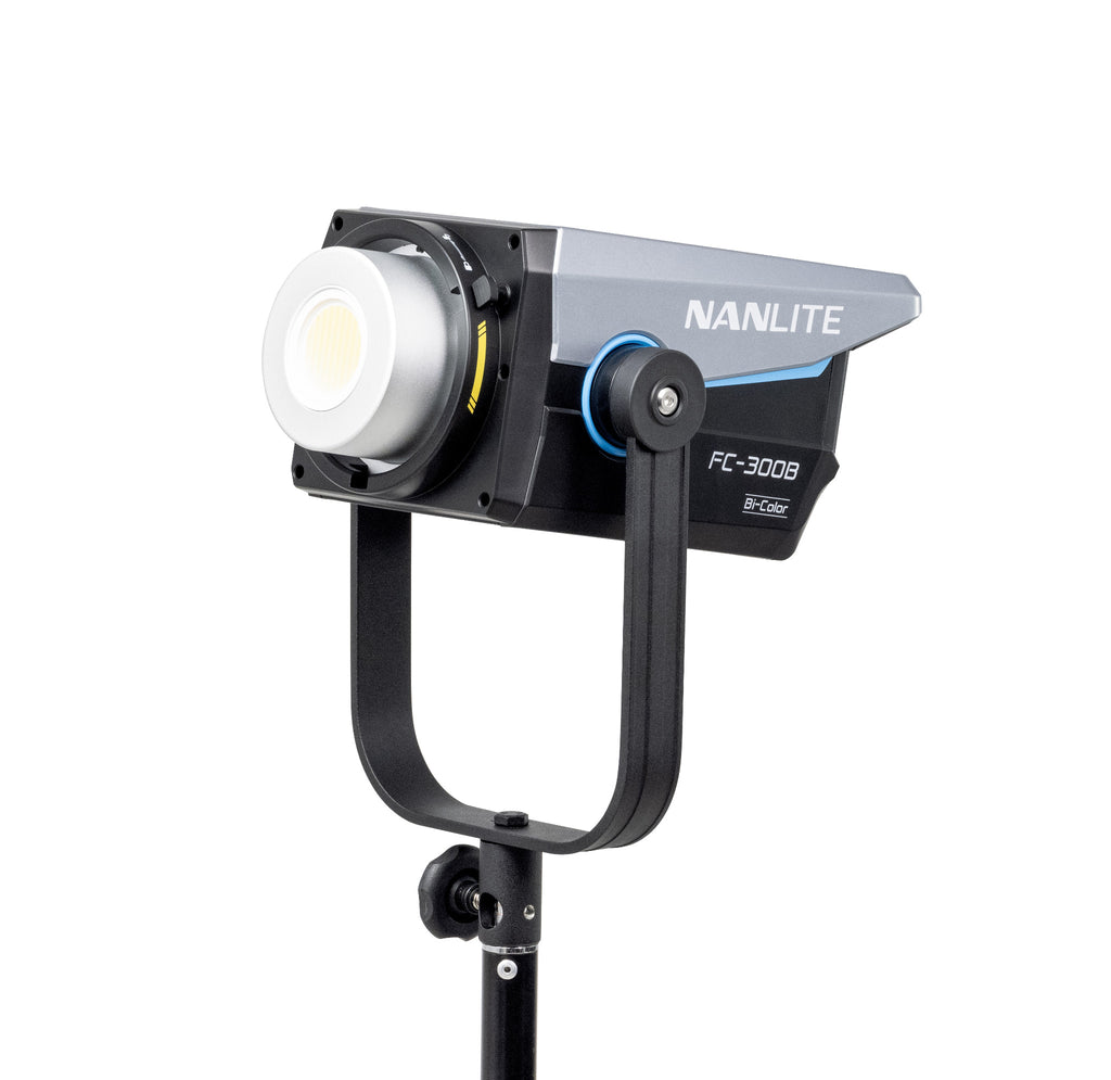 NANLITE FC-300B Bi-Color Reportage- und Studio-Scheinwerfer
